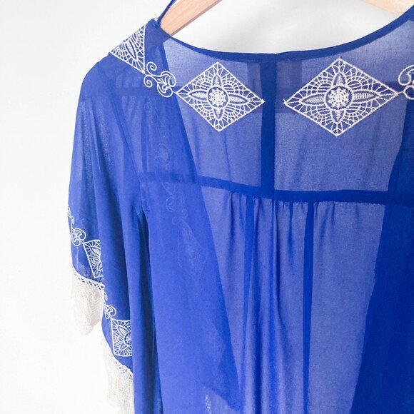 Blue and White Lace Kimono styled Tunic - Picture 8 of 16